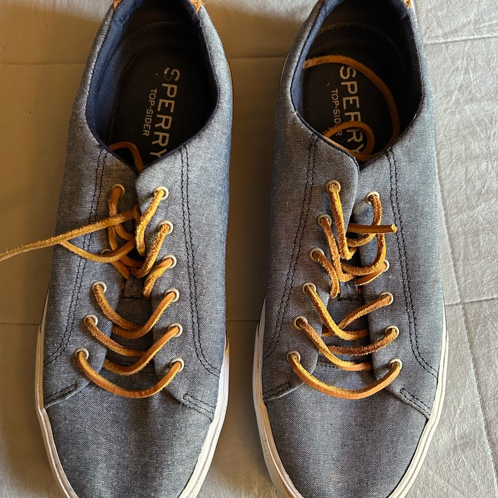 Sperry Men's Charcoal Sneakers with Mustard Laces